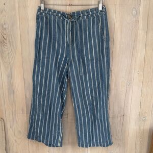American Eagle Striped Pants Size 4 Short